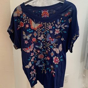NWT Johnny was mARIPOsA relaxed embroidered tee